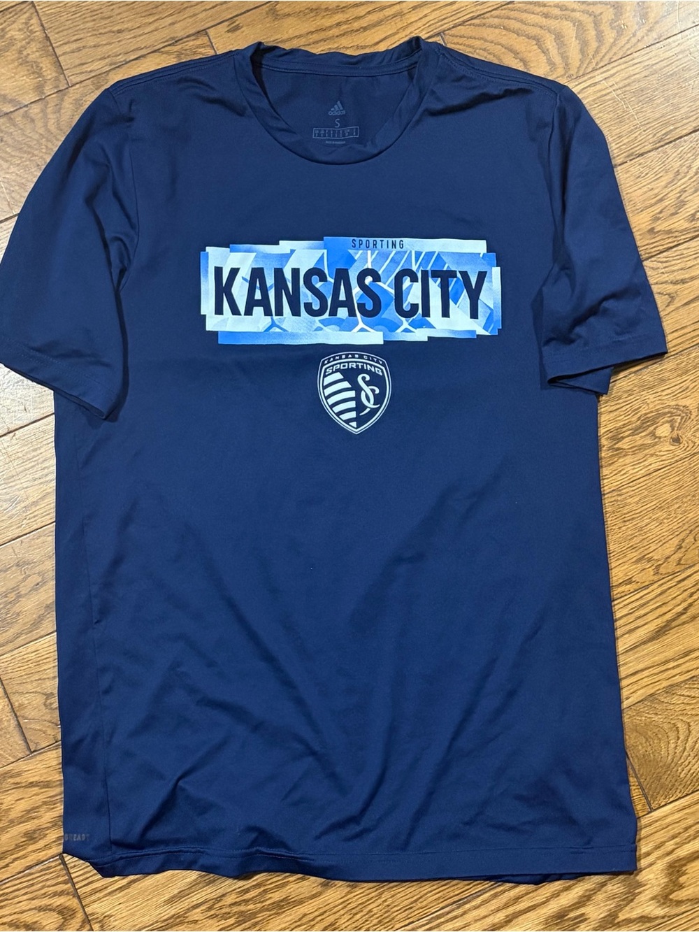 Sporting Kansas City Navy Logo Tee size small